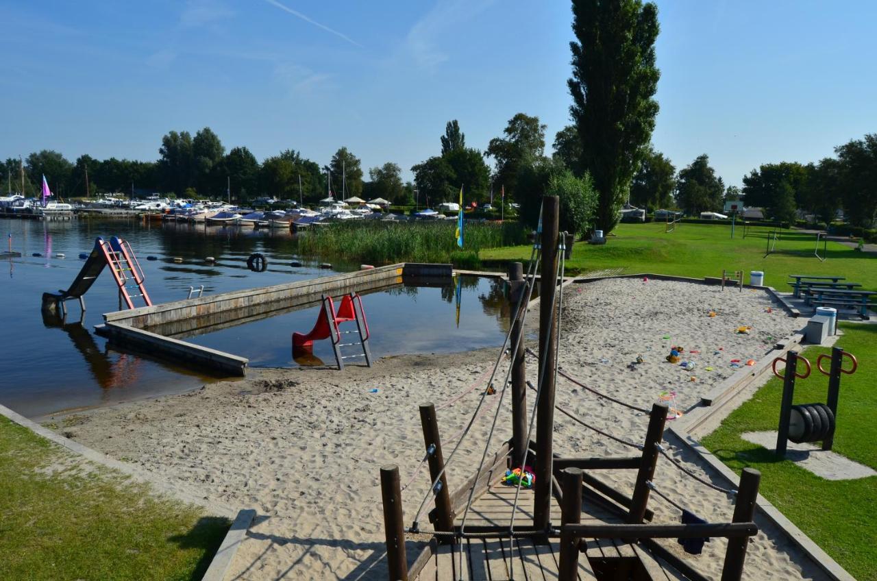 Camping Kleine Belterwijde, Haven Chalet Hotel Buitenkant foto